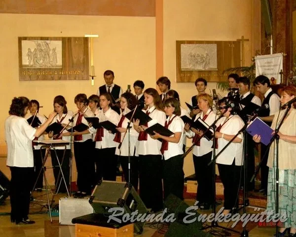rotunda 2001 05