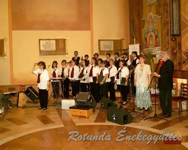 rotunda 2001 05 27