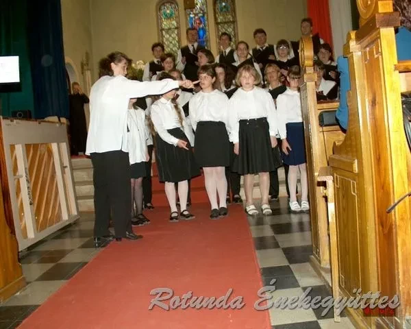 rotunda 2001 06 02