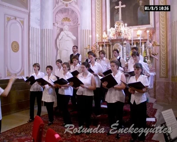 rotunda 2001 08 mv
