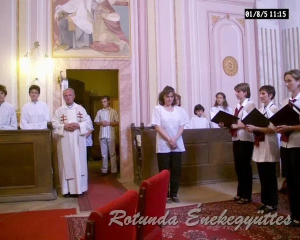 rotunda 2001 08 mv