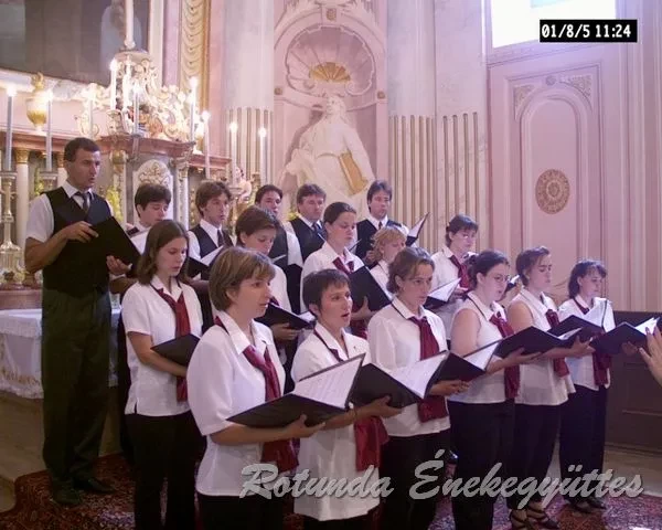 rotunda 2001 08 mv