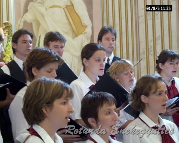 rotunda 2001 08 mv