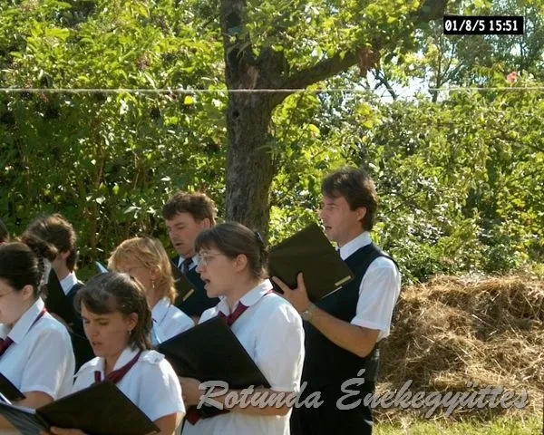 rotunda 2001 08 mv
