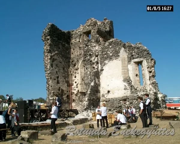 rotunda 2001 08 mv