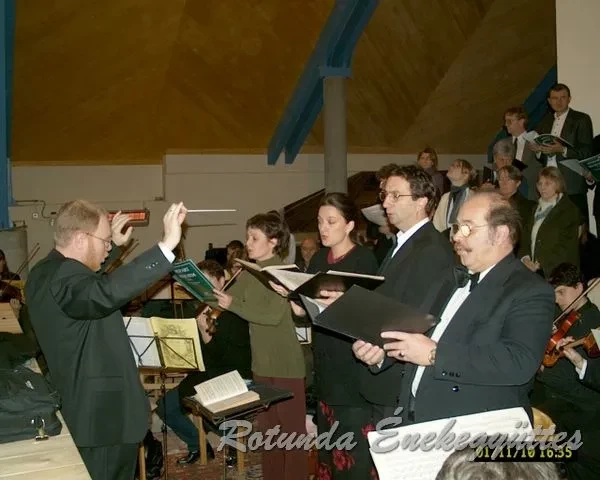 rotunda 2001 11 10