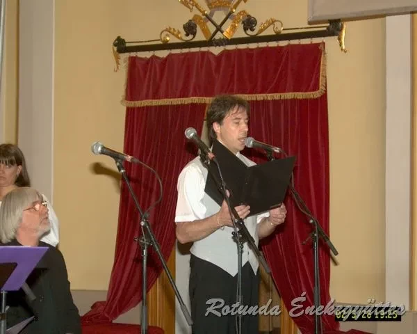 rotunda 2002 05 26