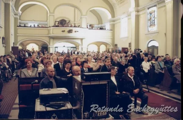 rotunda 2002 09 29