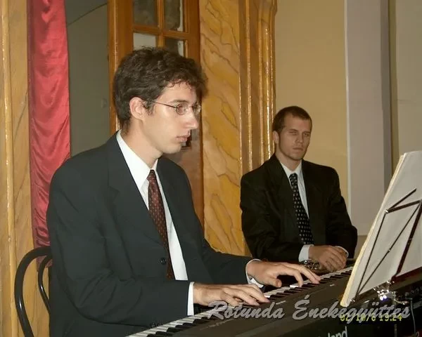 rotunda 2002 10 06