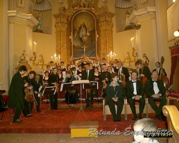 rotunda 2002 10 06
