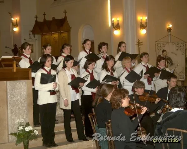 rotunda 2003 05