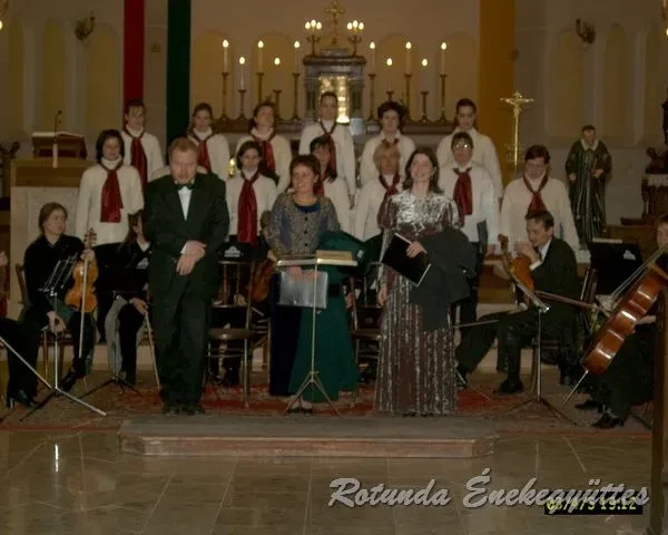 rotunda 2003 04 05