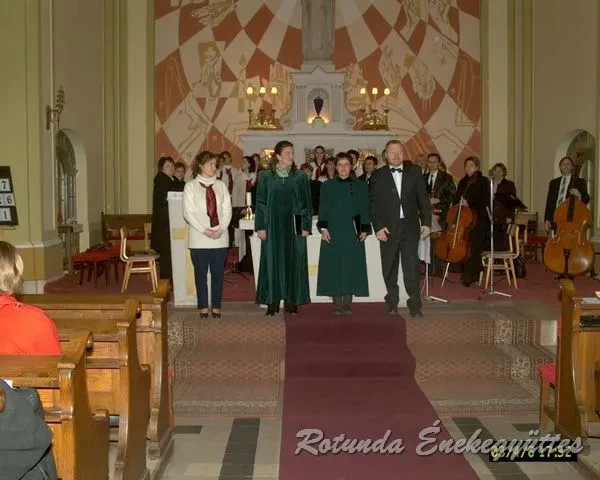 rotunda 2003 04 06