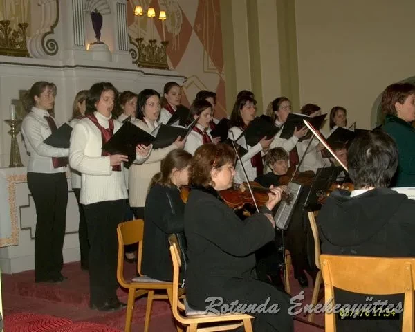 rotunda 2003 04 06