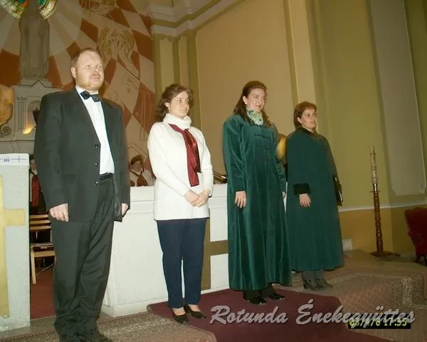 rotunda 2003 04 06